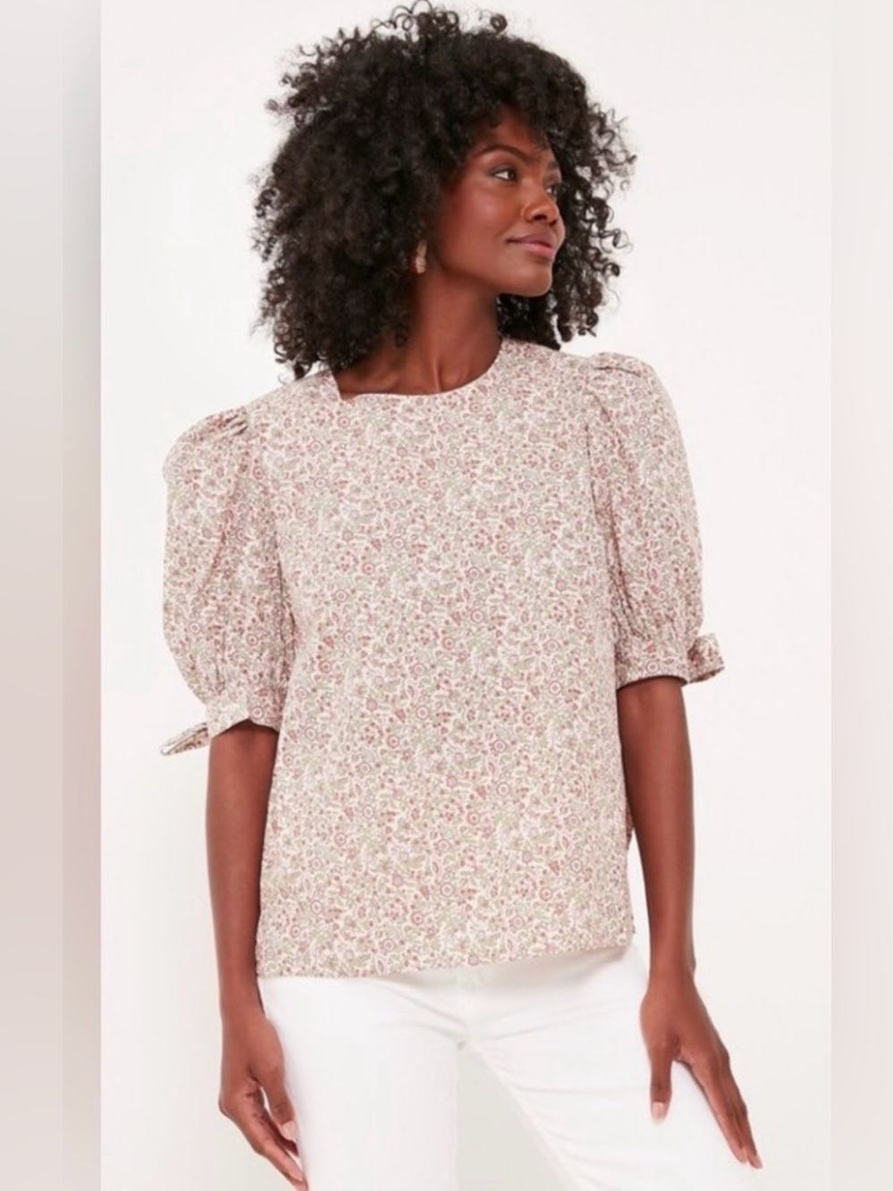 Tuckernuck Hyacinth House Floral Fiona Blouse Puff Sleeve
Romantic Cottagecore,L